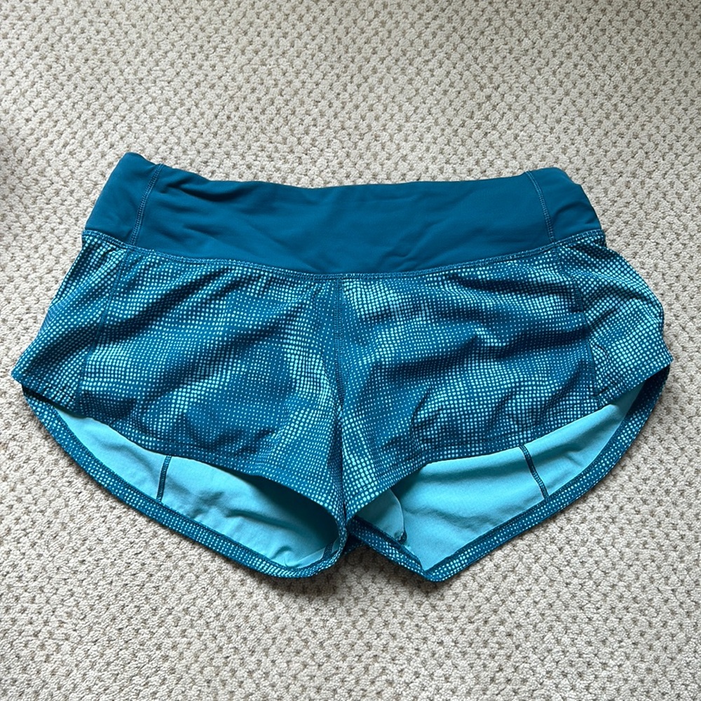 super cute blue patterned lululemon shorts (speed up LR 2.5 inseam)